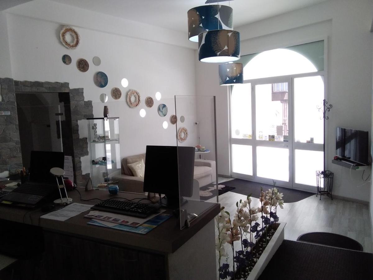 Mary Affittacamere Comiso Exterior photo